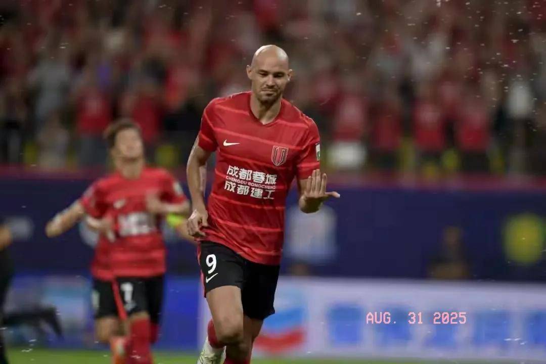 尤其是中场