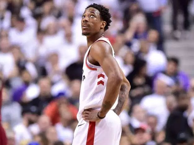 而备受瞩目 而备受瞩目