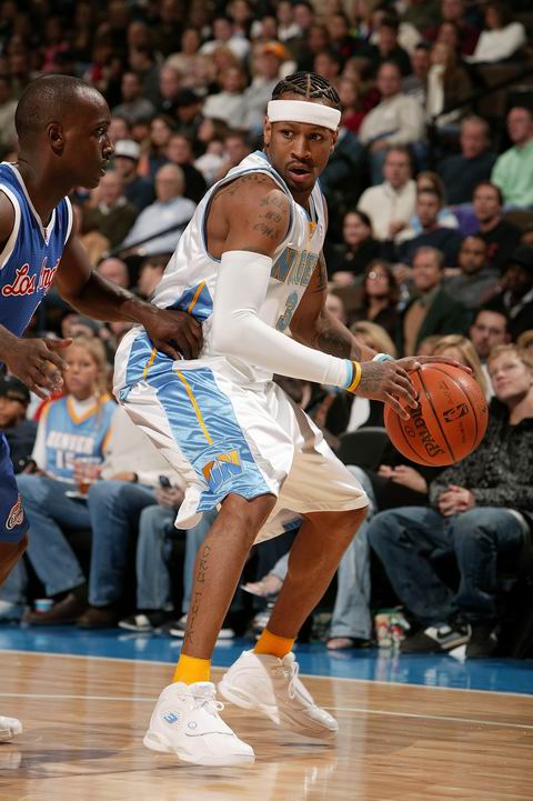 守表现同样 守表现同样