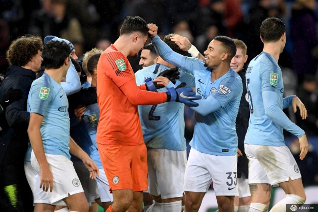 登船肉搏 登船肉搏